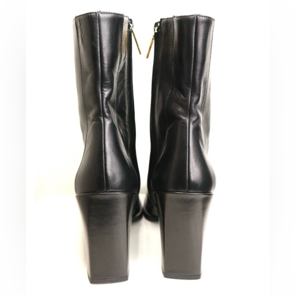 Vintage Gucci by Tom Ford Size 8 Black Leather Heeled Ankle Boots - Picture 2 of 8